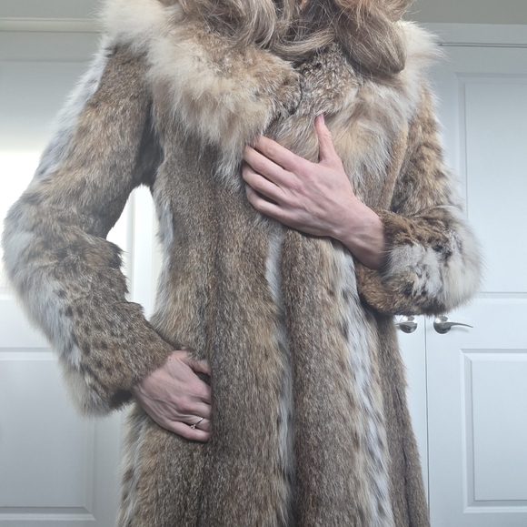 Vintage Lynx Fur Coat - Picture 12 of 12